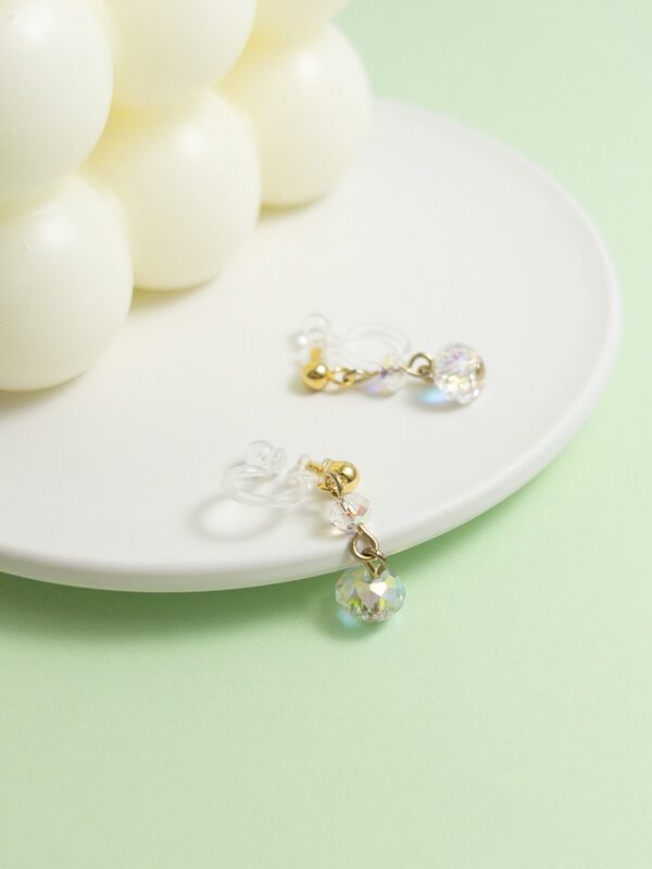 tohu-invisible-clip-on-earrings-crystal-d007g-gold2 雪人・無痛耳夾