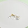 tohu-invisible-clip-on-earrings-crystal-d007g-gold6 雪人・無痛耳夾
