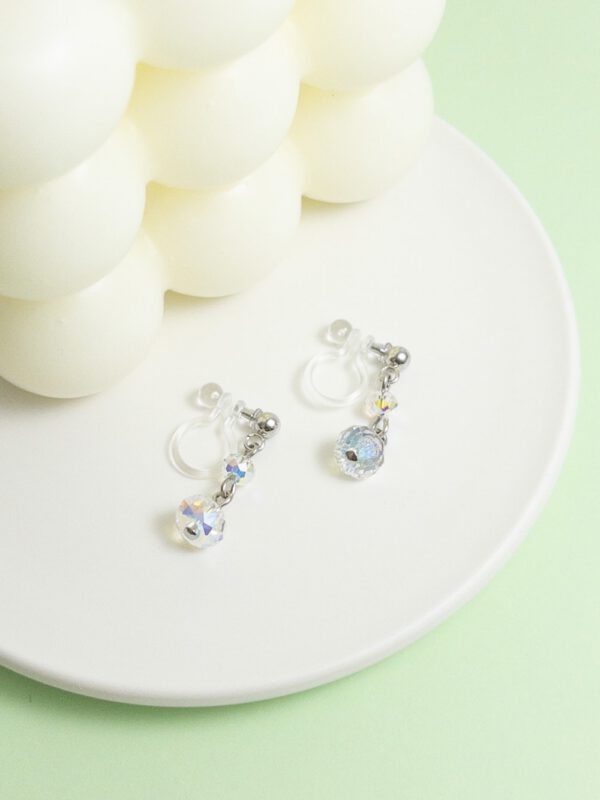 tohu-invisible-clip-on-earrings-crystal-d007s-silver3 雪人・無痛耳夾
