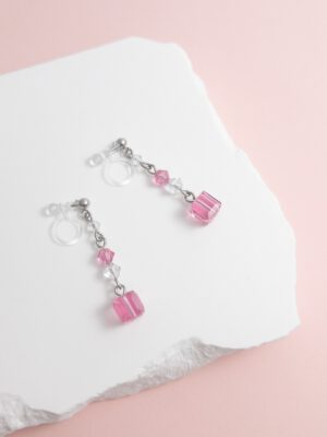 tohu-invisible-clip-on-earrings-crystal-s001p-pink-cube6 櫻花方糖・無痛耳夾 - 玫紅