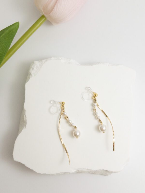 tohu-invisible-clip-on-earrings-pearl-d006g-gold2 銀河・無痛耳夾