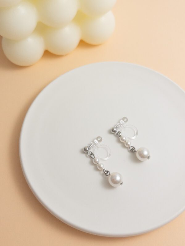 tohu-invisible-clip-on-earrings-pearl-s008s-silver2 溫柔珍珠・無痛耳夾